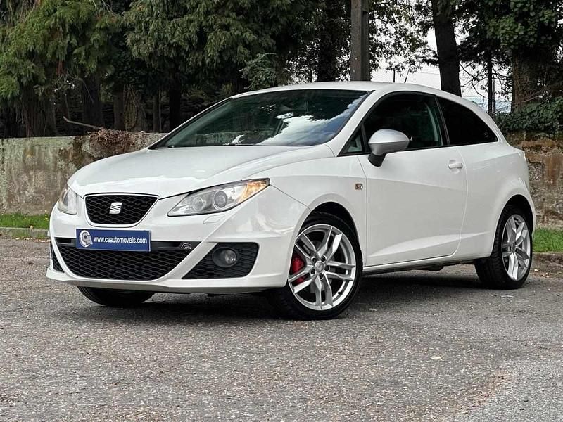 Branco Usado 2011 Seat Ibiza | € 10.990 (Preço justo) - Imagem 1/4