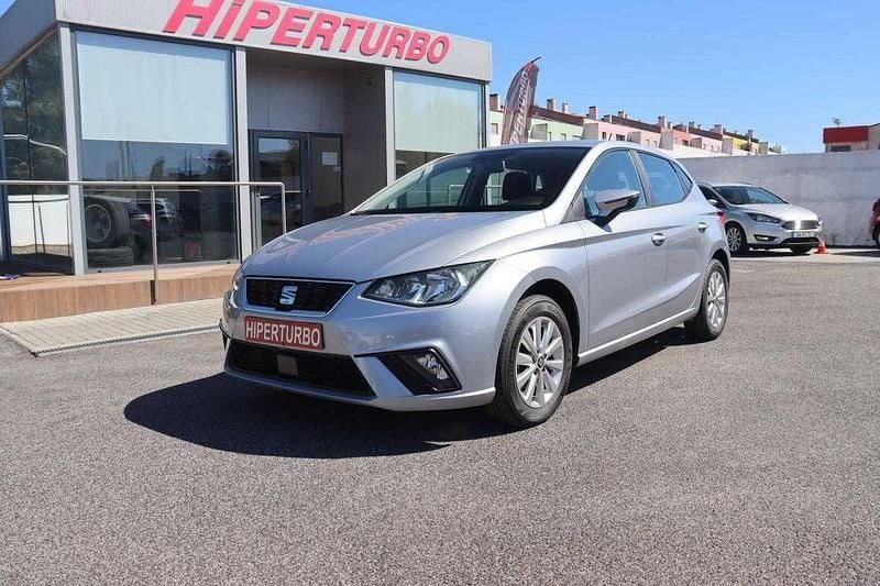 Cinzento Usado 2018 Seat Ibiza | € 10.900 (Preço justo) - Imagem 1/4