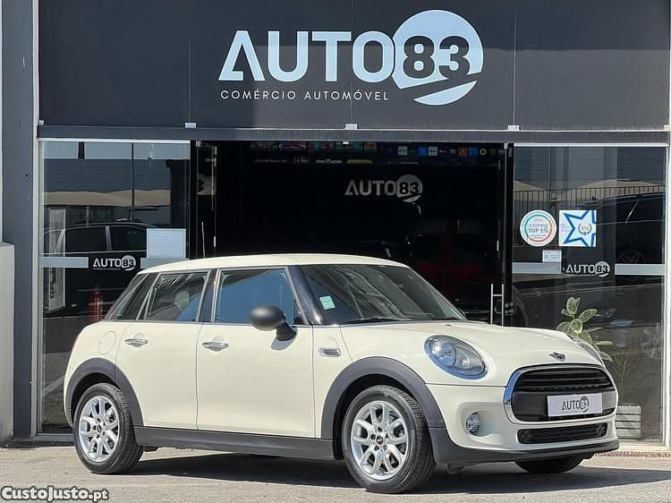Amarelo Usado 2017 Mini One D Citadino | € 14.990 (Preço justo) - Imagem 1/1