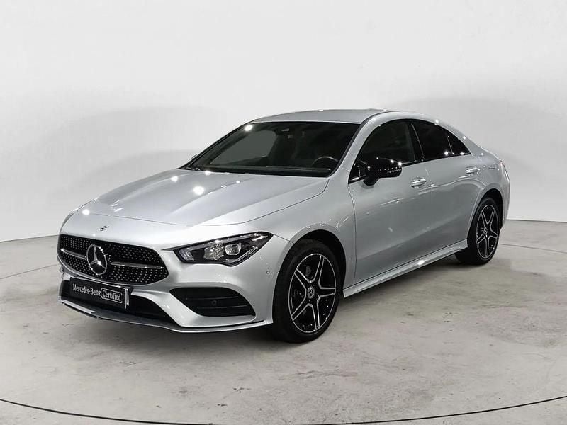 Cinza Usado 2023 Mercedes CLA250 AMG line Sedan | € 45.950 - Imagem 1/4