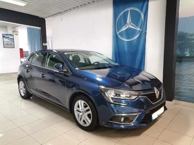 Azul Usado 2016 Renault Mégane III Citadino | € 9.490 (Preço justo) - Imagem 1/4