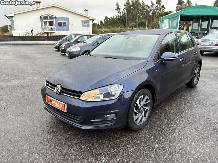 Azul Usado 2015 VW Golf VII Comfortline Citadino | € 13.745 (Bom preço) - Imagem 1/1