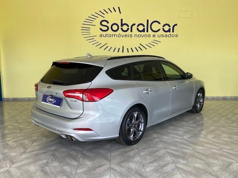 Usado Ford Focus ST-Line 125 HP (91 kW) 2021 Cinzento Carrinha