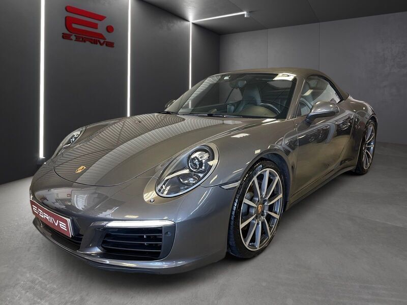 Usado Porsche 911 Carrera 4 Cabriolet 370 HP (272 kW) 2016 Cinza Cabrios