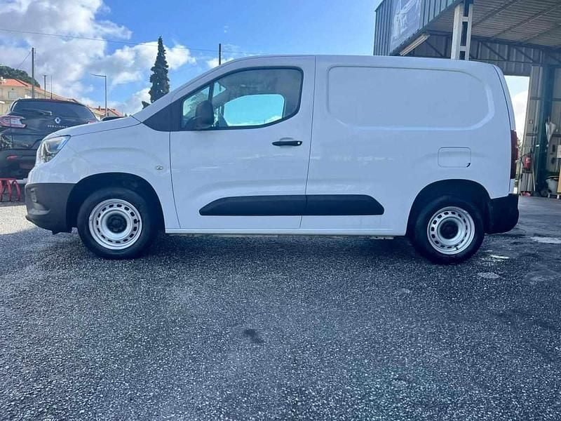 Usado Opel Combo 75 HP (55 kW) 2019 Branco Monovolume