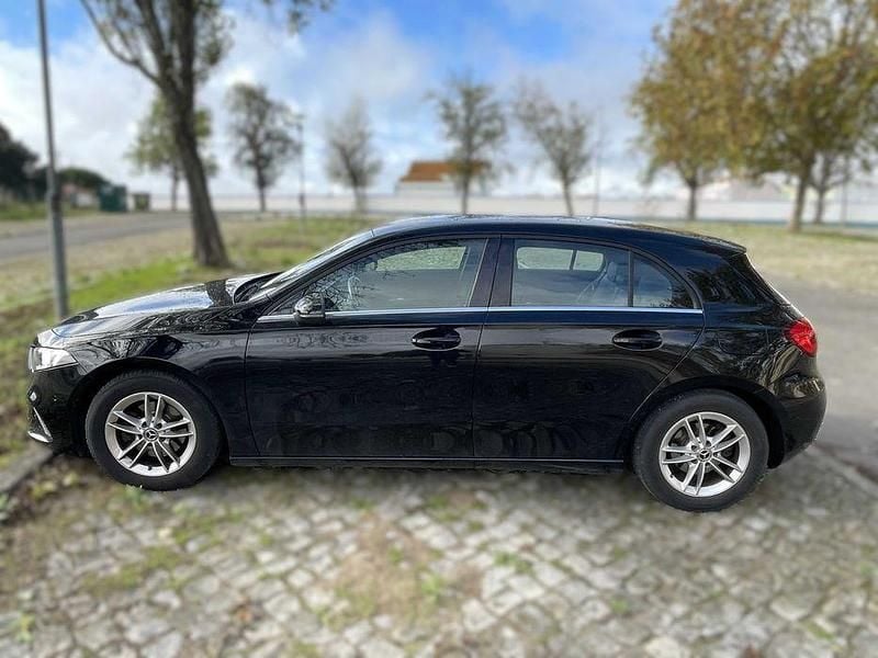 Usado Mercedes A180 116 HP (85 kW) 2019 Sedan