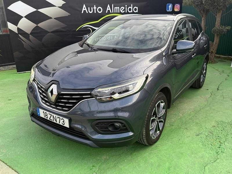 Cinzento Usado 2019 Renault Kadjar Intens SUV | € 19.950 (Preço justo) - Imagem 1/4