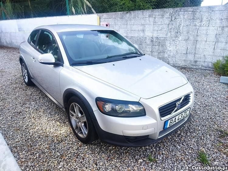 Cinza Usado 2010 Volvo C30 Citadino | € 4.950 (Preço justo) - Imagem 1/1