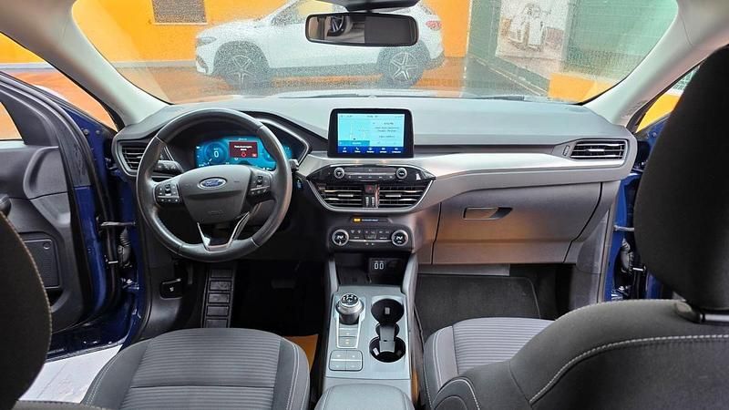 Usado Ford Kuga 225 HP (165 kW) 2021 Azul SUV