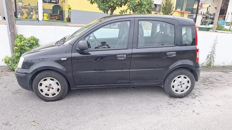 Preto Usado 2012 Fiat Panda Active | € 6.500 - Imagem 1/4