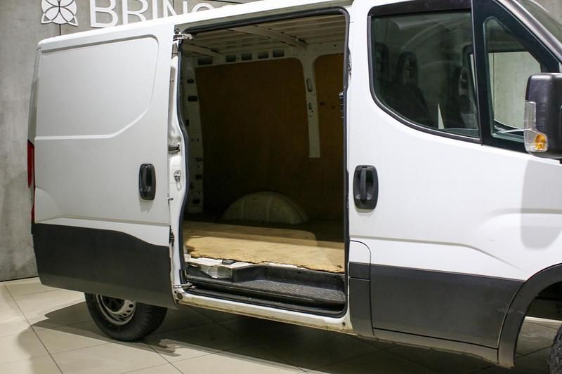 Usado Iveco Daily 106 HP (77 kW) 2016 Branco