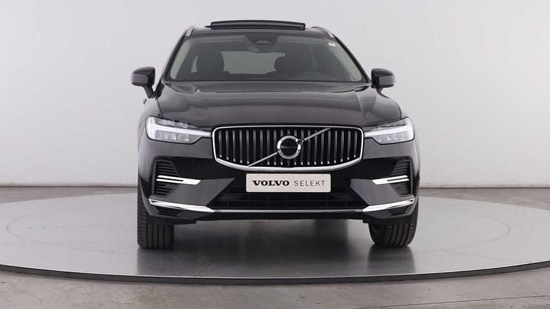 Usado Volvo XC60 349 HP (256 kW) 2025 Preto SUV