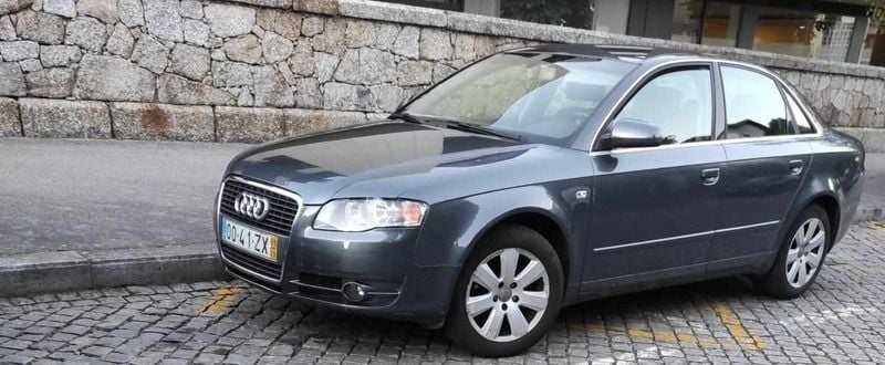 Cinzento Usado 2004 Audi A4 Carrinha | € 5.900 (Bom preço) - Imagem 1/4