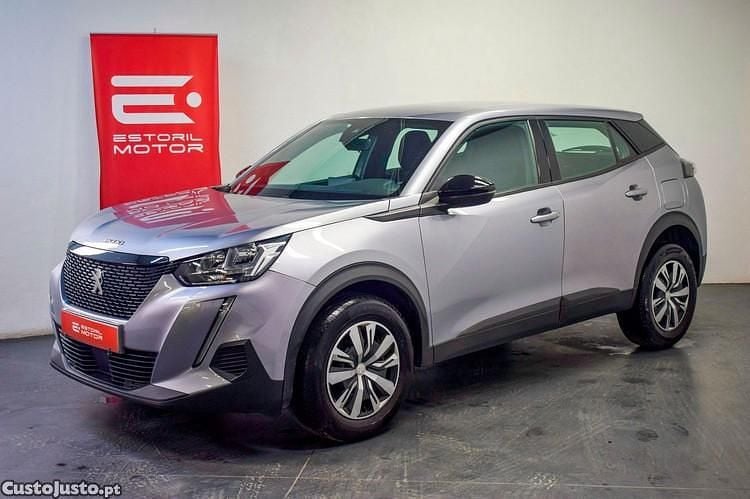 Cinza Usado 2023 Peugeot 2008 Active SUV | € 16.950 (Bom preço) - Imagem 1/1