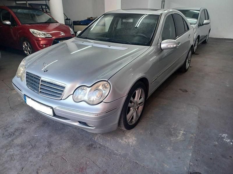 Usado 2002 Mercedes C220 Elegance Sedan | € 6.290 (Preço elevado) - Imagem 1/4