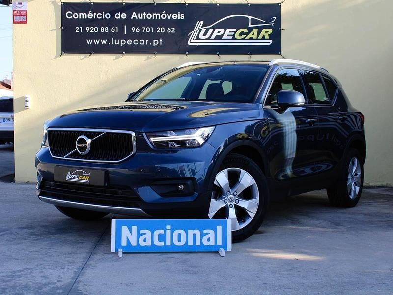Azul Usado 2021 Volvo XC40 Momentum SUV | € 27.900 (Preço elevado) - Imagem 1/4