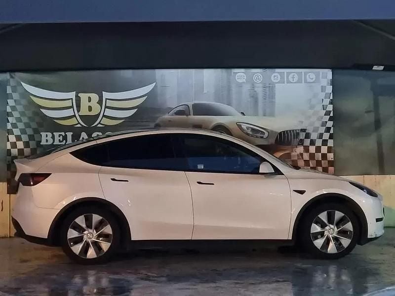 Usado Tesla Model Y 219 kW (299 HP) 2023 Branco SUV