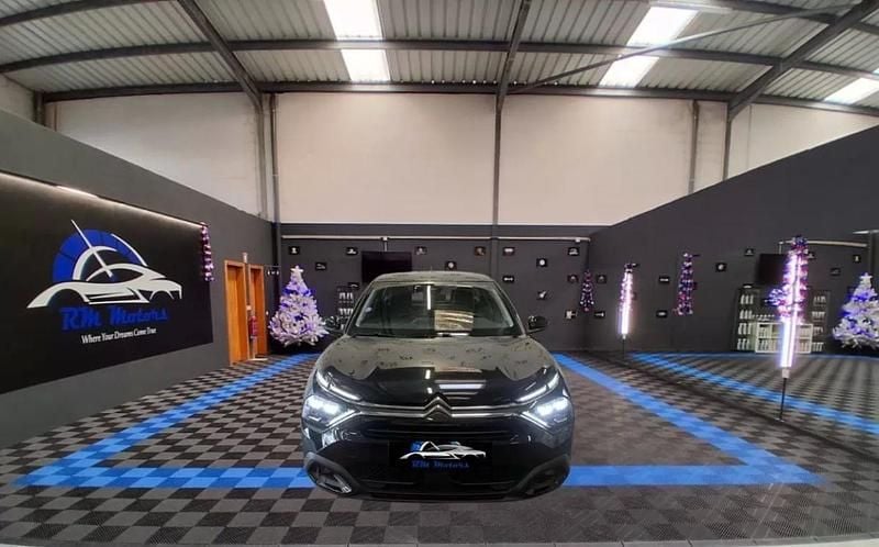 Usado Citroën C4 131 HP (96 kW) 2023 Preto SUV