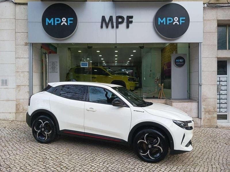 Cinzento Usado 2025 Alfa Romeo Junior SUV | € 28.990 (Super Preço) - Imagem 1/4