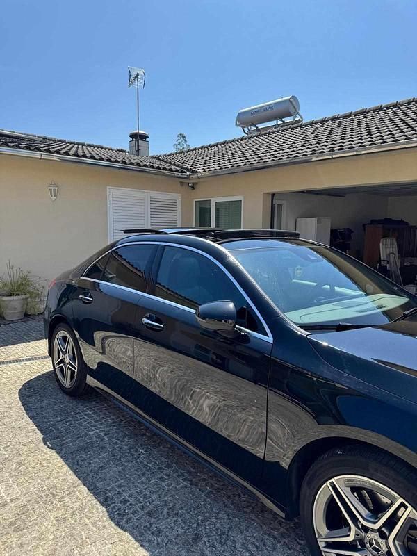 Preto Usado 2020 Mercedes A250 Citadino | € 26.000 (Preço elevado) - Imagem 1/4