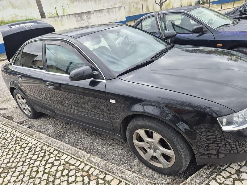 Usado Audi A4 130 HP (95 kW) 2003 Sedan