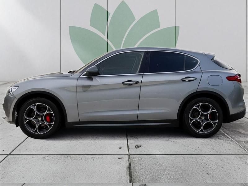Usado Alfa Romeo Stelvio Super 180 HP (132 kW) 2018 Cinza SUV