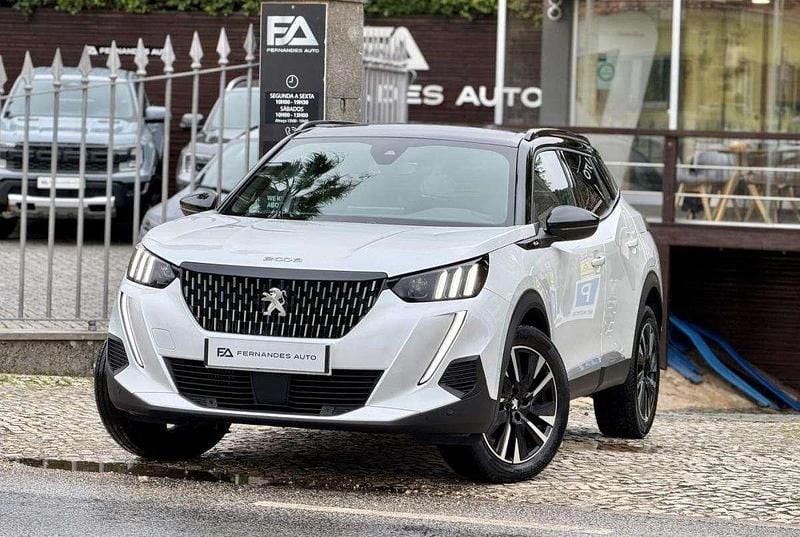 Branco Usado 2022 Peugeot 2008 GT SUV | € 24.990 (Preço justo) - Imagem 1/4