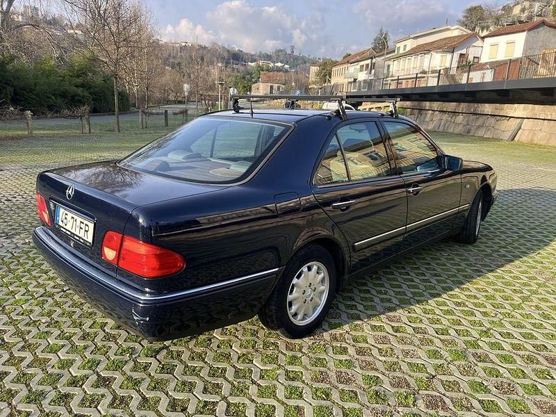 Usado Mercedes E200 1995