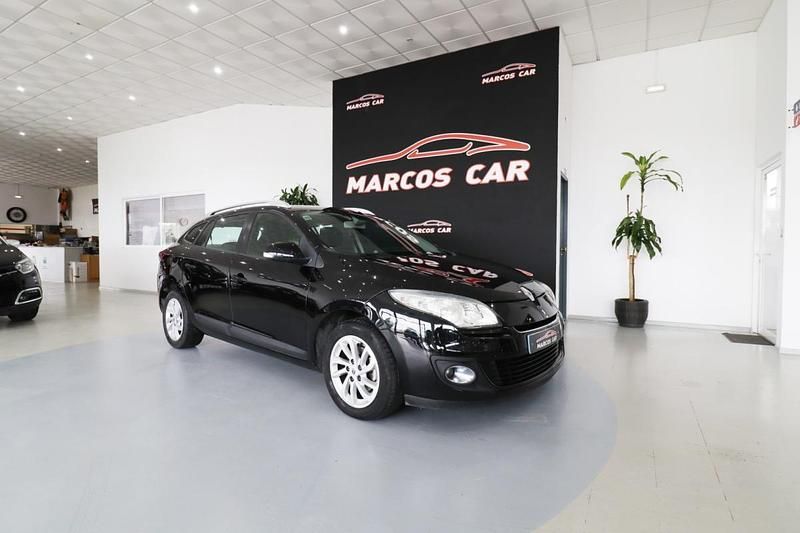 Preto Usado 2012 Renault Mégane III Carrinha | € 9.900 (Caro) - Imagem 1/4