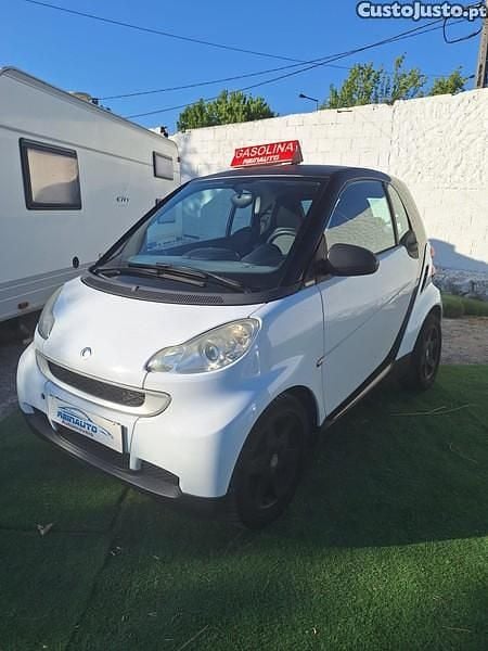 Branco Usado 2014 Smart ForTwo Coupé Coupé | € 7.300 (Preço justo) - Imagem 1/1