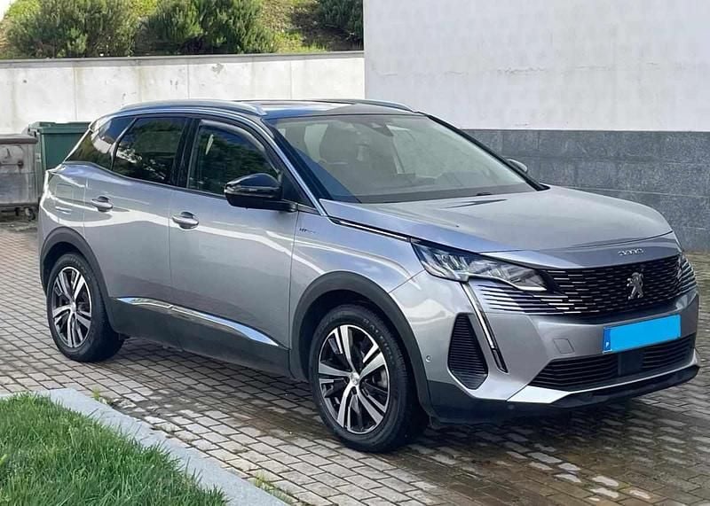 Cinzento Usado 2021 Peugeot 3008 GT SUV | € 20.000 (Super Preço) - Imagem 1/4