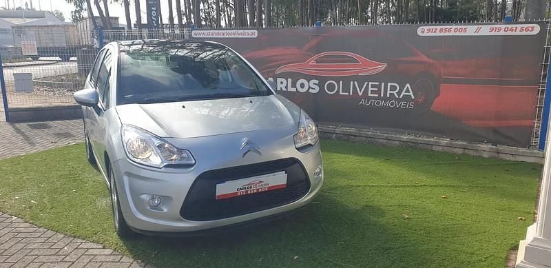 Cinza prata Usado 2010 Citroën C3 Exclusive Citadino | € 6.950 (Preço justo) - Imagem 1/4