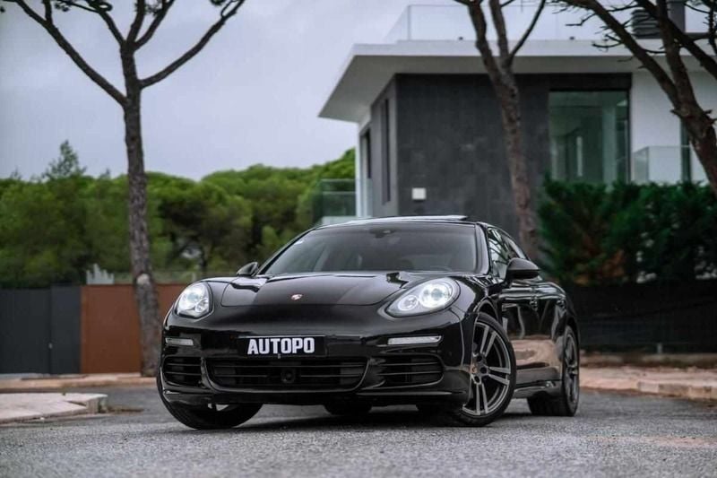 Preto Usado 2013 Porsche Panamera Platinum Edition Sedan | € 43.900 (Caro) - Imagem 1/4