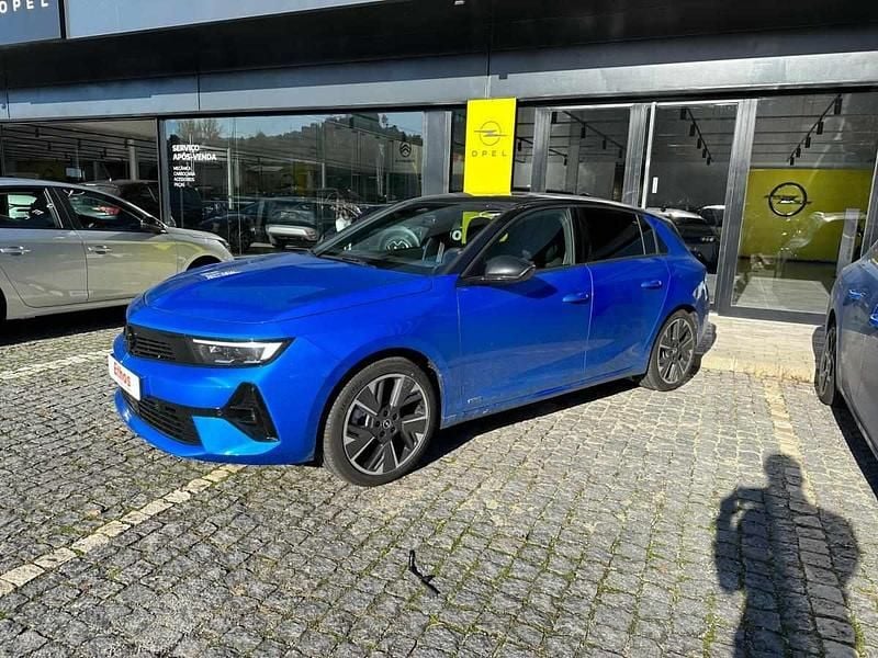 Azul Usado 2024 Opel Astra | € 36.300 (Preço elevado) - Imagem 1/4