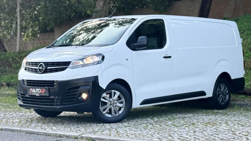 Branco Usado 2021 Opel Vivaro Van | € 21.900 - Imagem 1/4