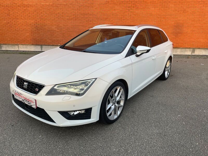 Branco Usado 2015 Seat Leon FR Sedan | € 16.500 (Preço justo) - Imagem 1/4