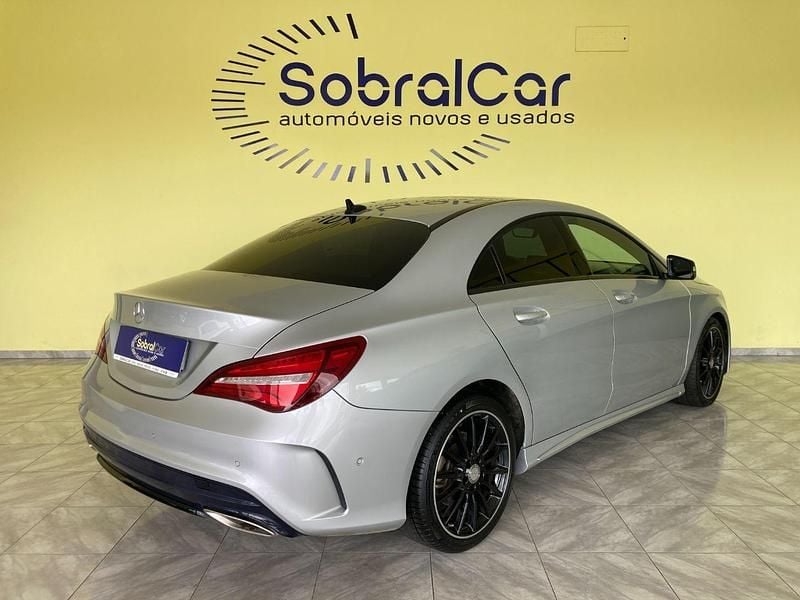Cinza Usado 2016 Mercedes CLA180 AMG line Sedan | € 32.000 - Imagem 1/4