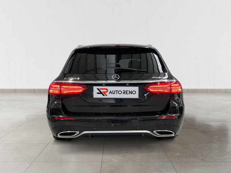 Usado Mercedes E300 AMG 245 HP (180 kW) 2018 Preto Carrinha