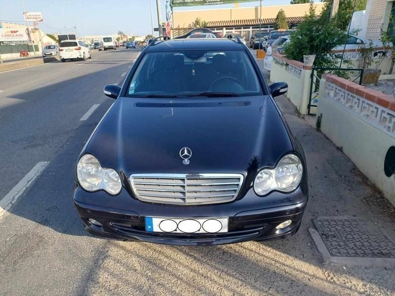 Azul Usado 2005 Mercedes C200 Carrinha | € 7.500 (Preço justo) - Imagem 1/4