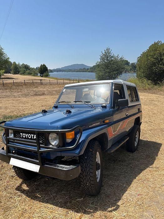 Usado Toyota Land Cruiser 79 HP (58 kW) 1989 SUV