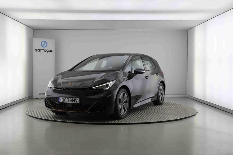 Cinzento Usado 2023 Cupra Born Citadino | € 28.490 (Preço justo) - Imagem 1/4