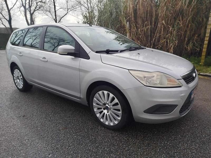 Usado Ford Focus Titanium 109 HP (80 kW) 2009 Cinza