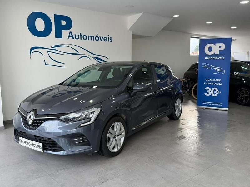 Cinza Usado 2021 Renault Clio V Edition One Sedan | € 17.950 (Preço justo) - Imagem 1/4