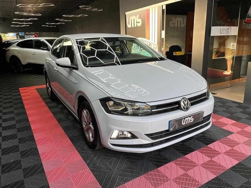 Cinza Usado 2018 VW Polo | € 11.500 (Preço justo) - Imagem 1/4