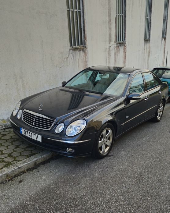 Usado 2002 Mercedes E270 Avantgarde Sedan | € 8.399 (Preço justo) - Imagem 1/4