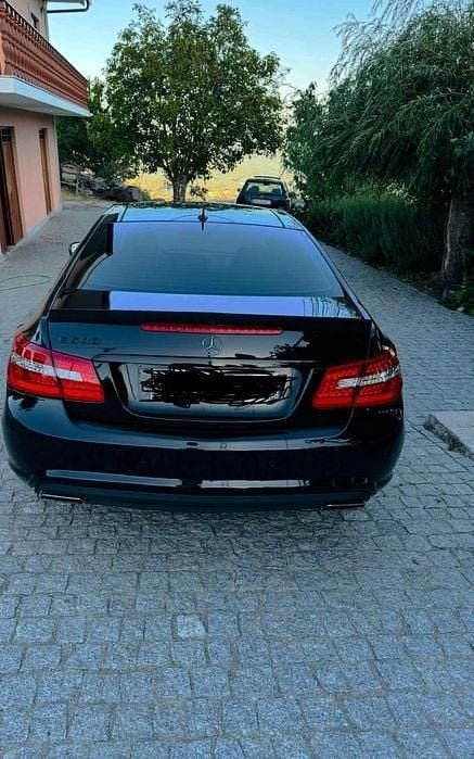 Usado 2010 Mercedes E500 | € 23.000 - Imagem 1/4