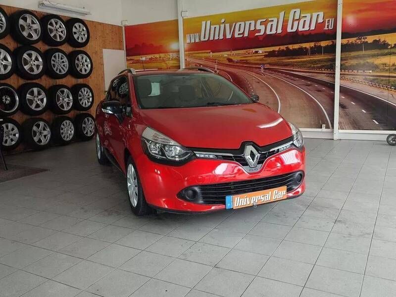 Vermelho Usado 2014 Renault Clio IV Carrinha | € 11.900 (Caro) - Imagem 1/4