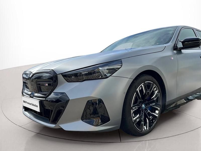 Usado BMW i5 Comfort Edition 442 kW (601 HP) 2025 Sedan