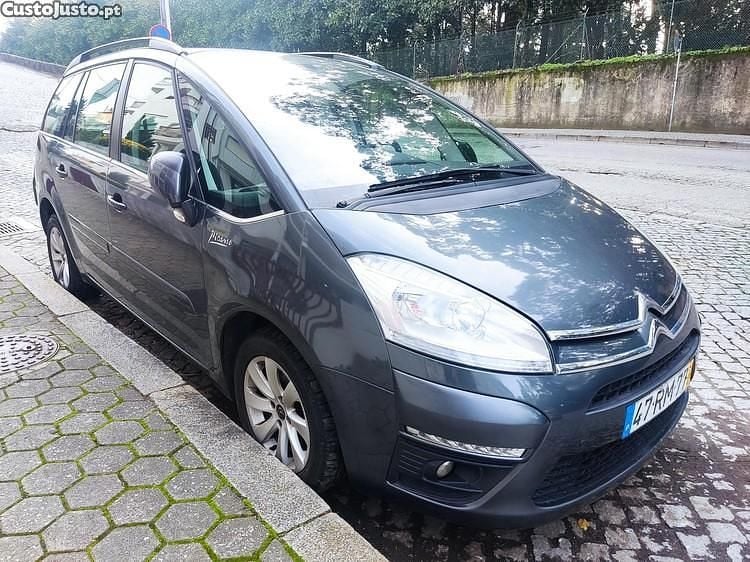 Usado Citroën Grand C4 Picasso 110 HP (80 kW) 2012 Cinza Monovolume