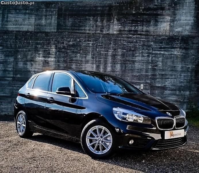 Usado BMW 216 Active Tourer Advantage 116 HP (85 kW) 2015 Preto Monovolume
